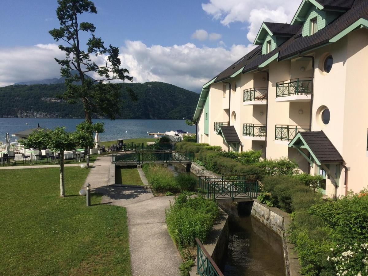 La Baie Des Voiles 3 Chambres 4 A 6 Personnes Au Bord Du Lac Plage Privee Duingt Exterior photo