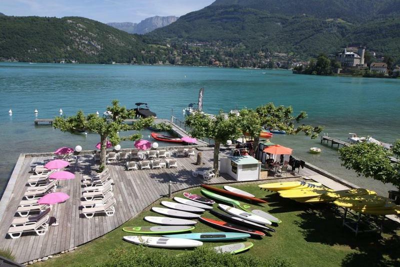 La Baie Des Voiles 3 Chambres 4 A 6 Personnes Au Bord Du Lac Plage Privee Duingt Exterior photo