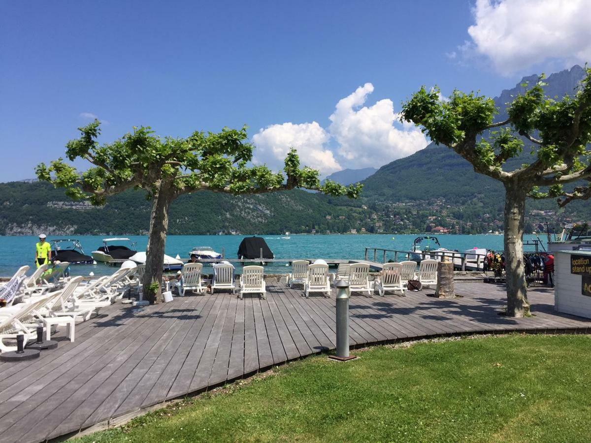 La Baie Des Voiles 3 Chambres 4 A 6 Personnes Au Bord Du Lac Plage Privee Duingt Exterior photo